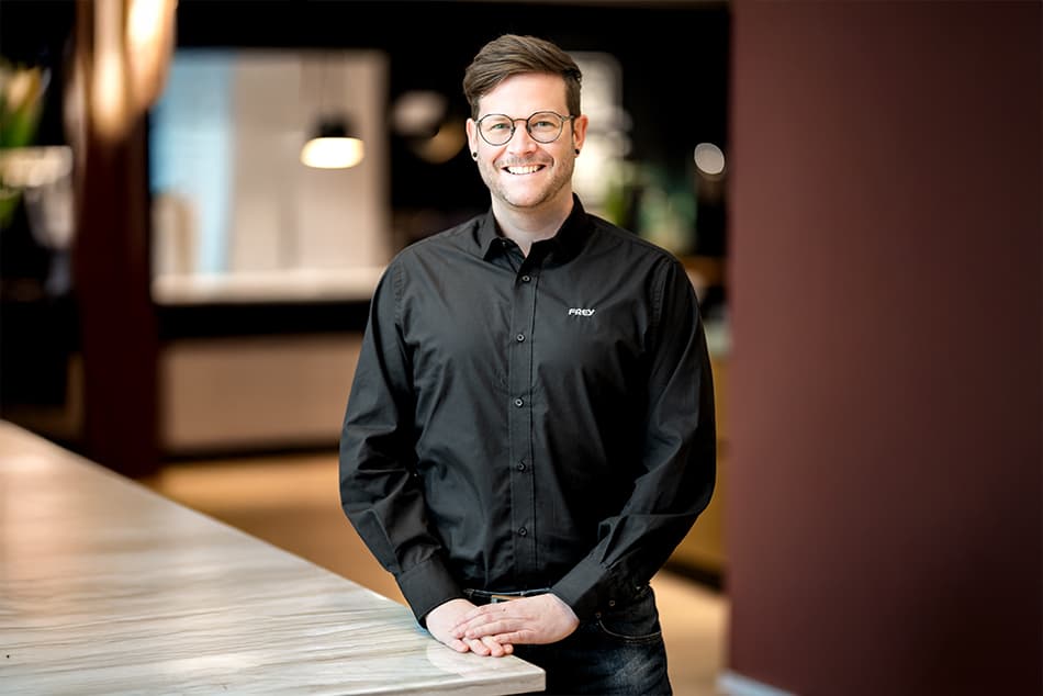 Porträt von Jonas Kuntz, Treppenbau-Planung und -beratung bei Frey