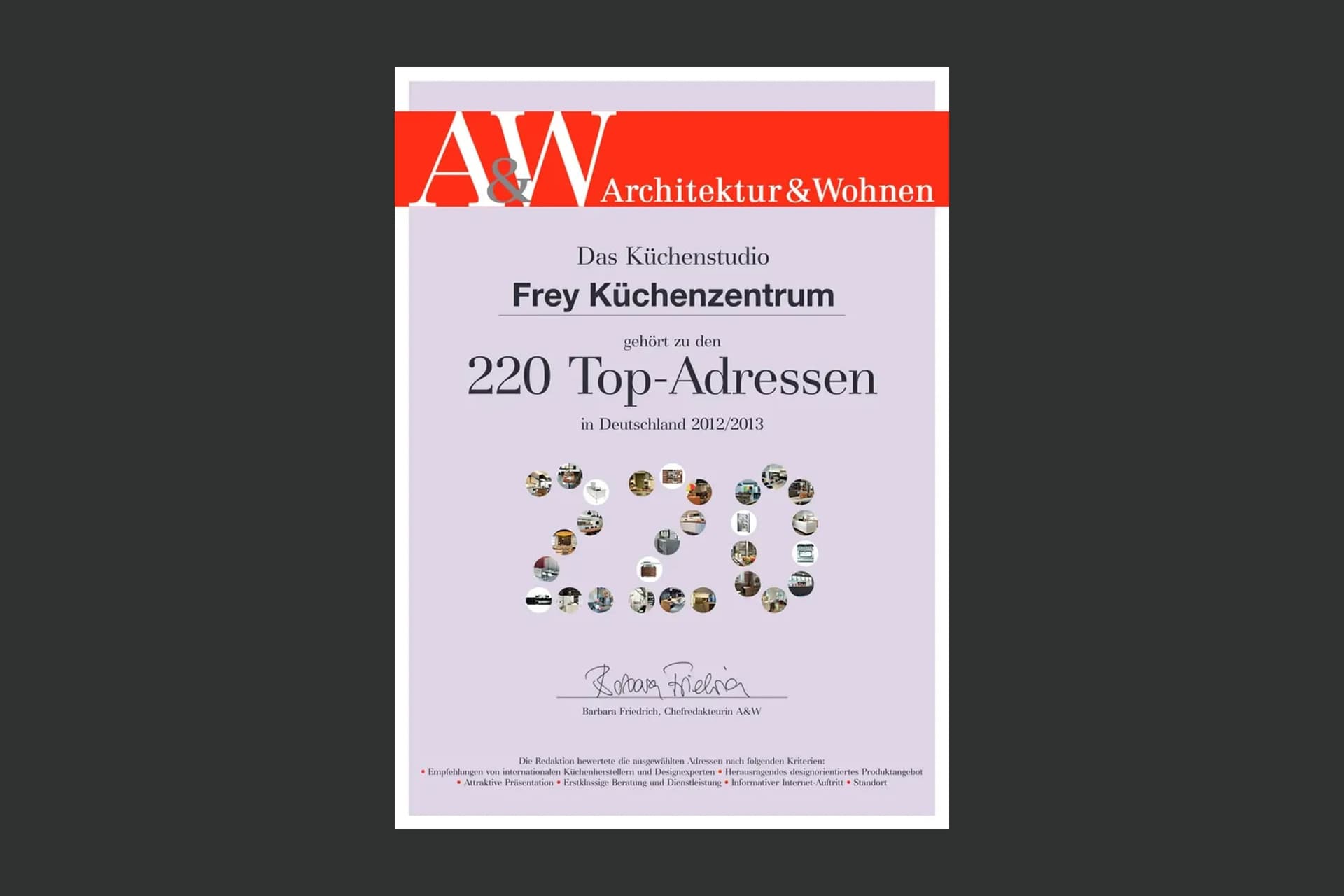 Urkunde von Architektur & Wohnen auf dunkler Fläche: Das Küchenstudio Frey Küchenzentrum gehört zu den 220 Top-Adressen in Deutschland 2012/2013.