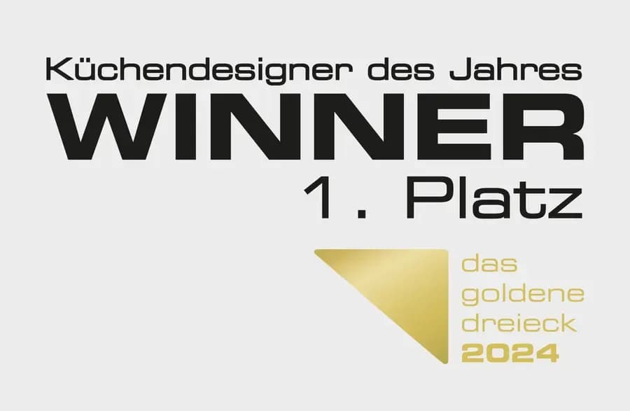 Signet „Das Goldene Dreieck 2024" — Küchendesigner des Jahres, Winner 1. Platz.