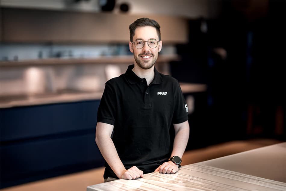 Porträt von Jan-Michael Strauß, Fachberater Küche bei Frey