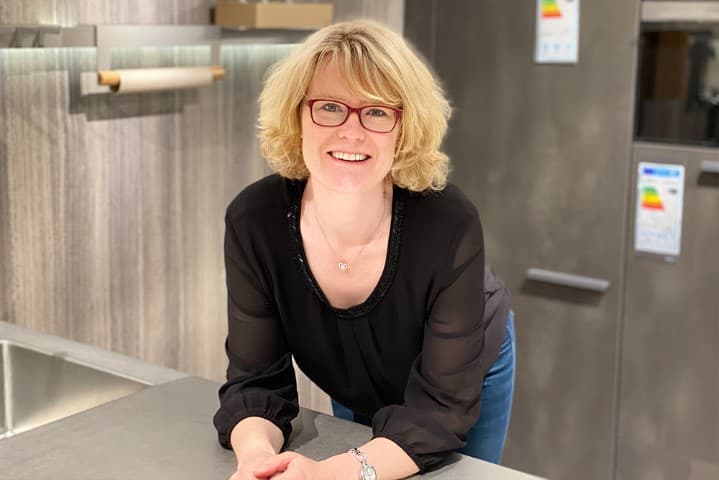 Porträt von Yvonne Schreiner, Fachberaterin Küche und Architektin bei Frey